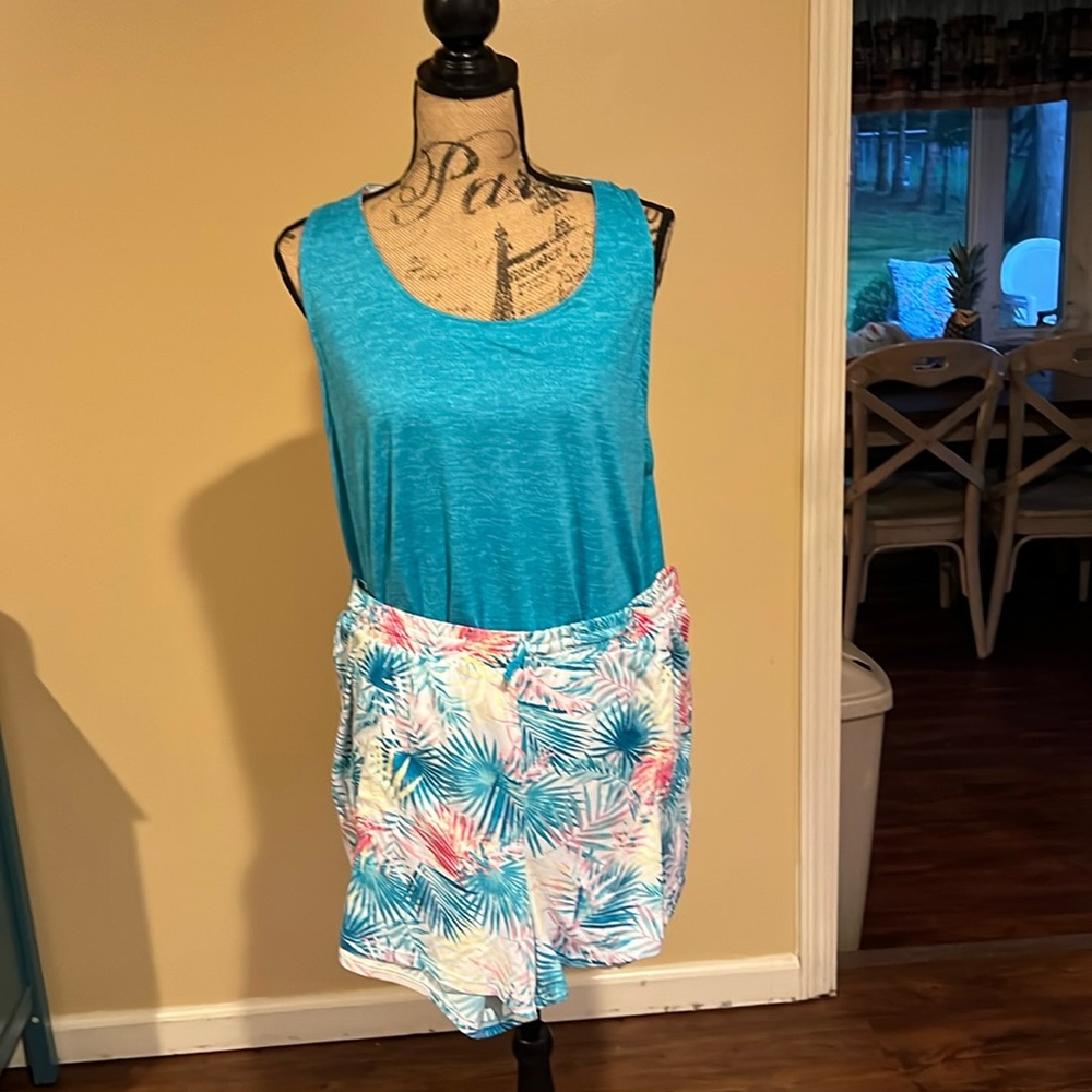 Super cute 2 piece pajamas nice light weight comfortable soft